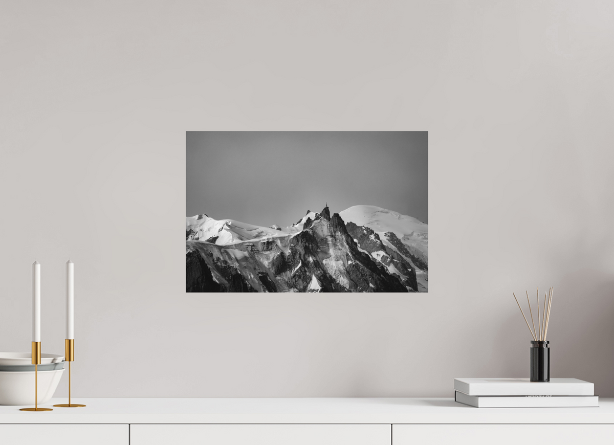 45 x 30 cm, Tirage Fine Art mat L'aiguille dans le blanc